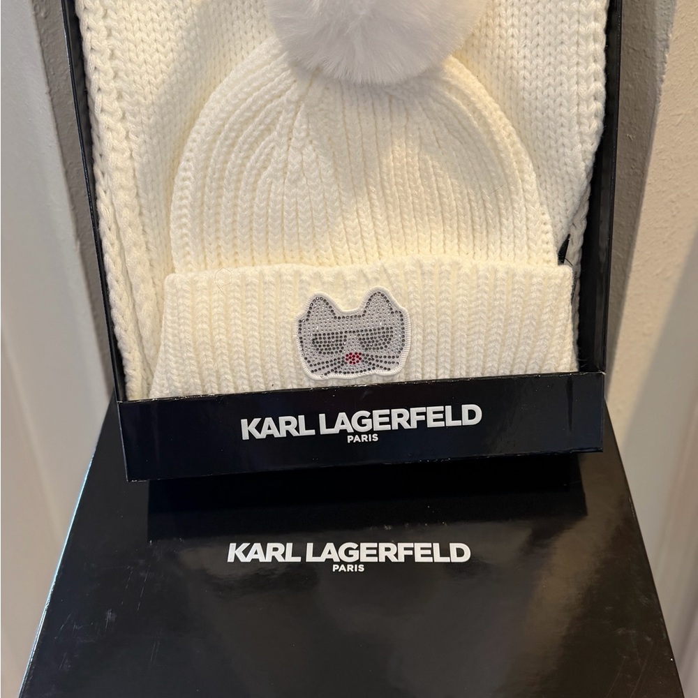 RETAIL $118 KARL LAGERFELD PARIS Women's Disco Kitty Beanie & Scarf Boxed Gift - Picture 6 of 7